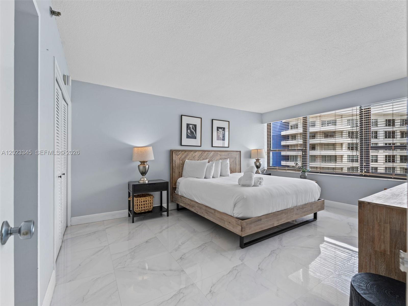 5225 Collins Ave #1509 Miami Beach, FL 33140