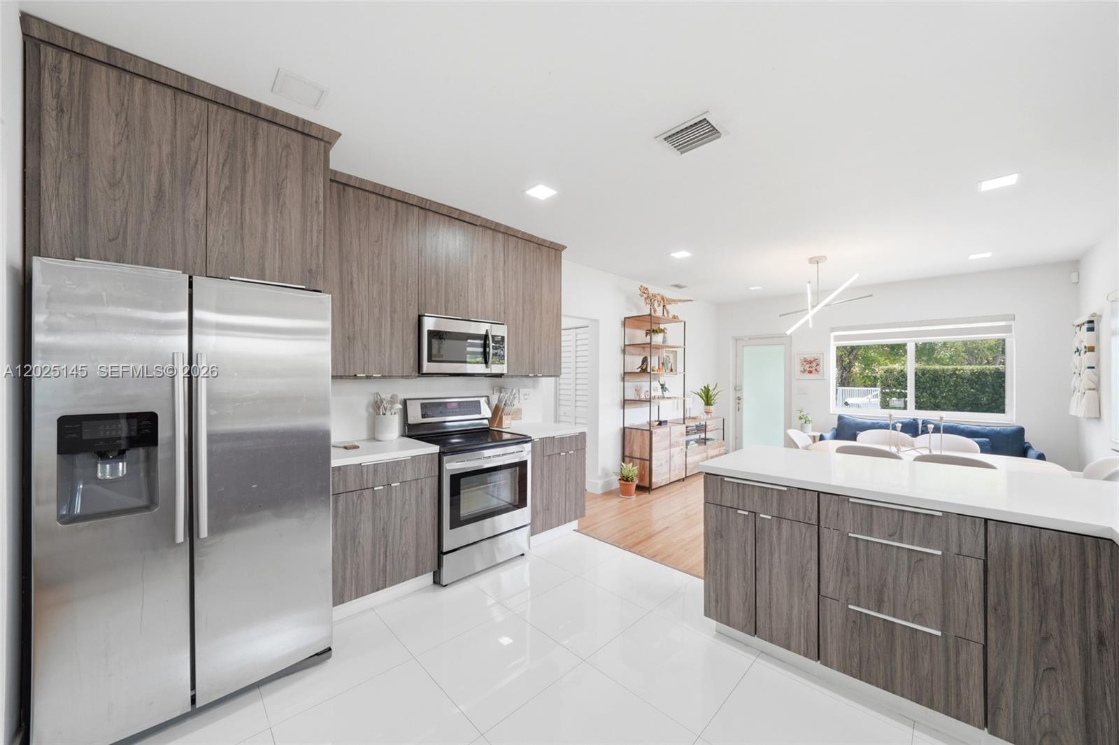 3101 SW 25th Ter Miami, FL 33133