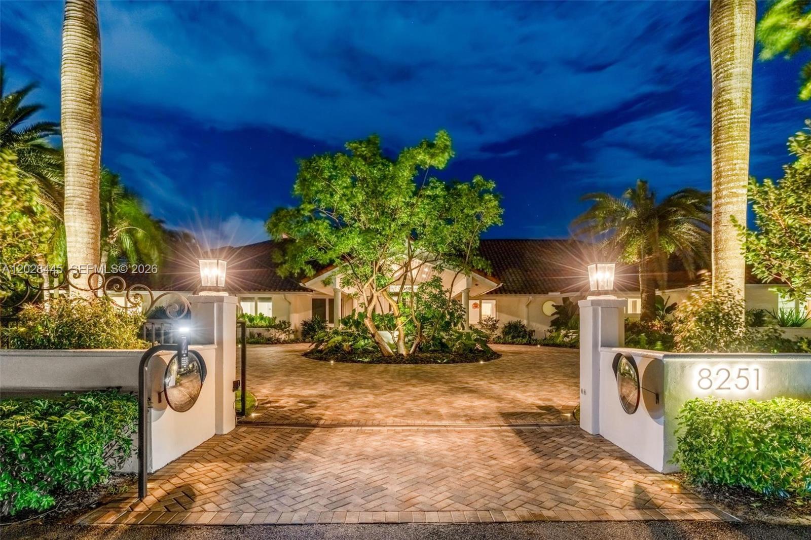 8251 Old Cutler Rd Coral Gables, FL 33143