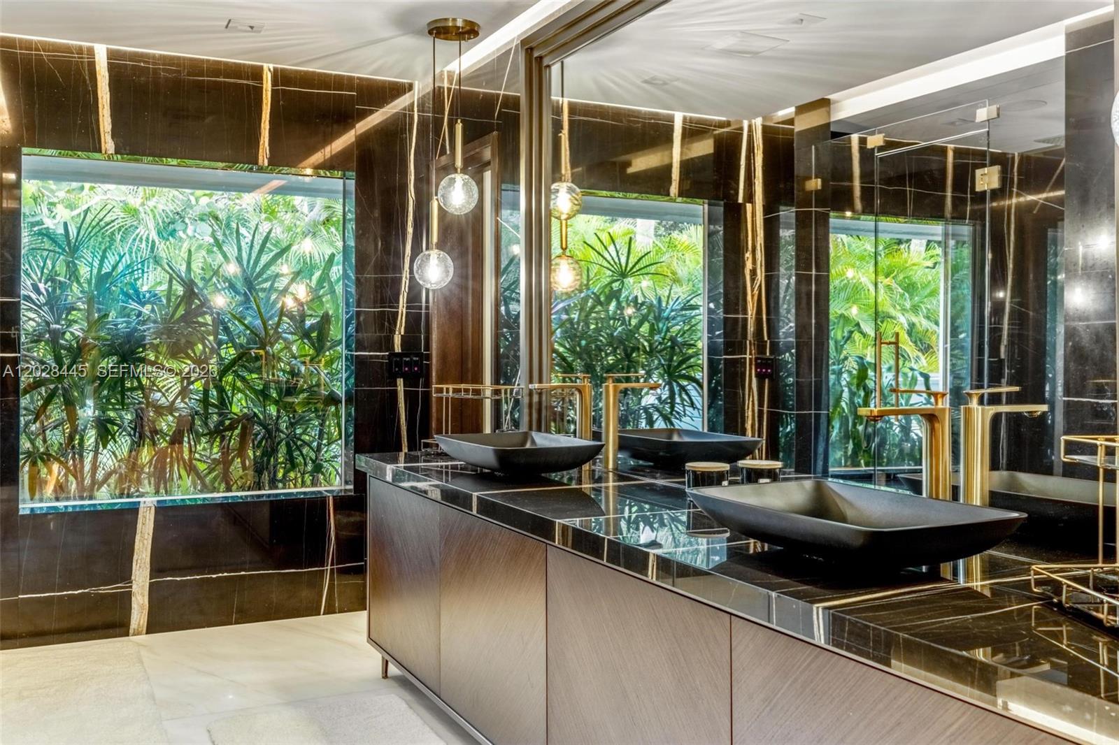 8251 Old Cutler Rd Coral Gables, FL 33143