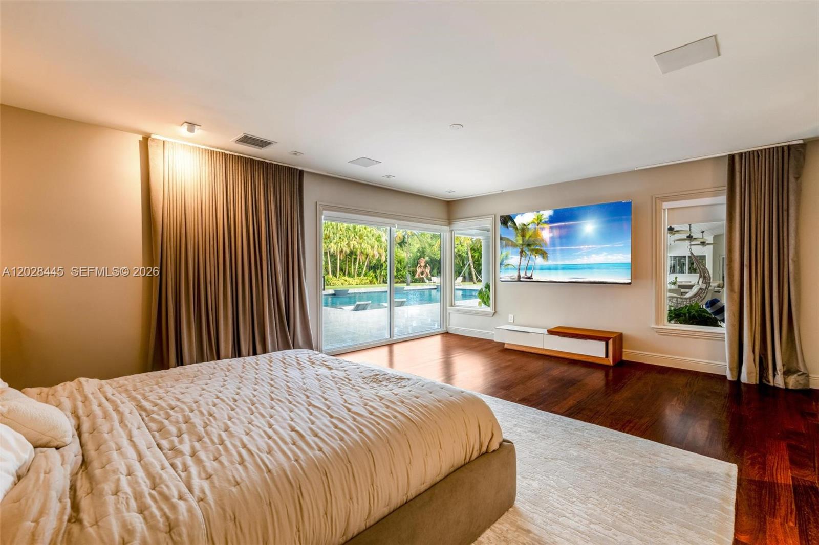 8251 Old Cutler Rd Coral Gables, FL 33143