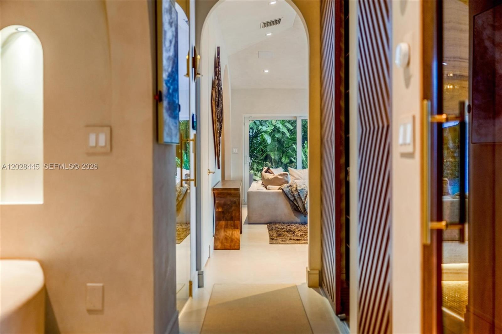 8251 Old Cutler Rd Coral Gables, FL 33143