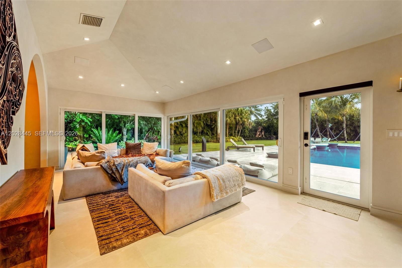 8251 Old Cutler Rd Coral Gables, FL 33143
