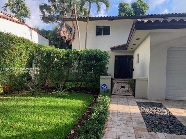 423 Alhambra Cir Coral Gables, FL 33134