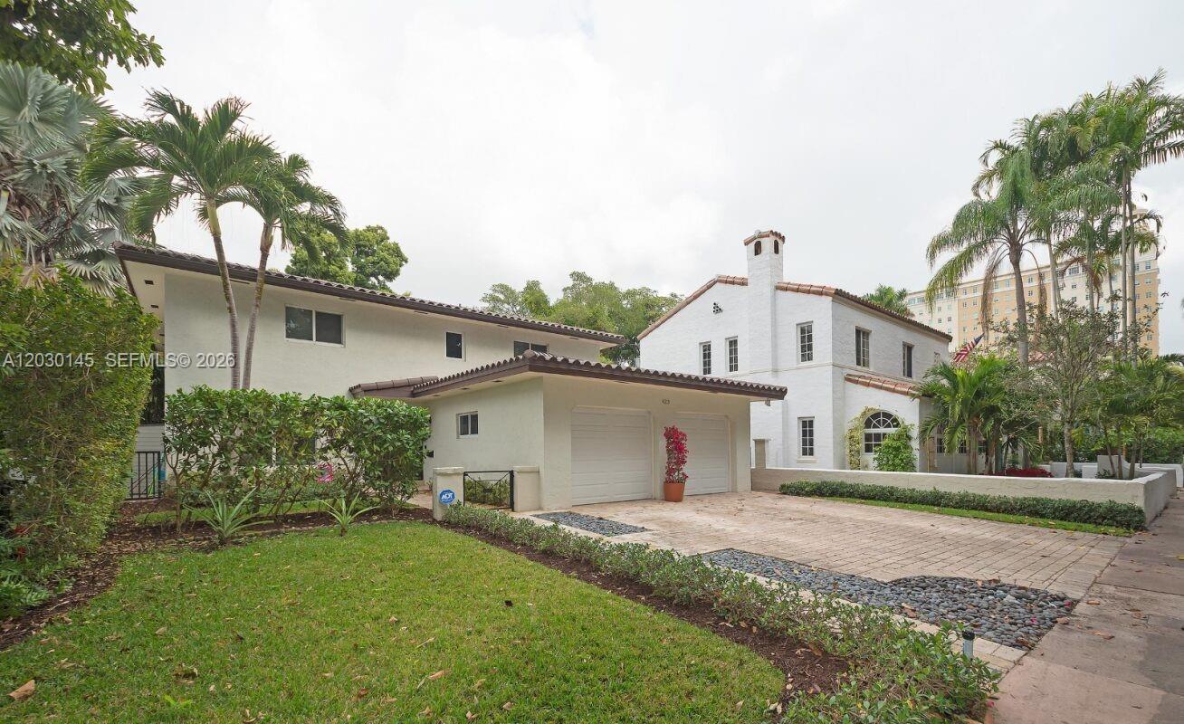 423 Alhambra Cir Coral Gables, FL 33134