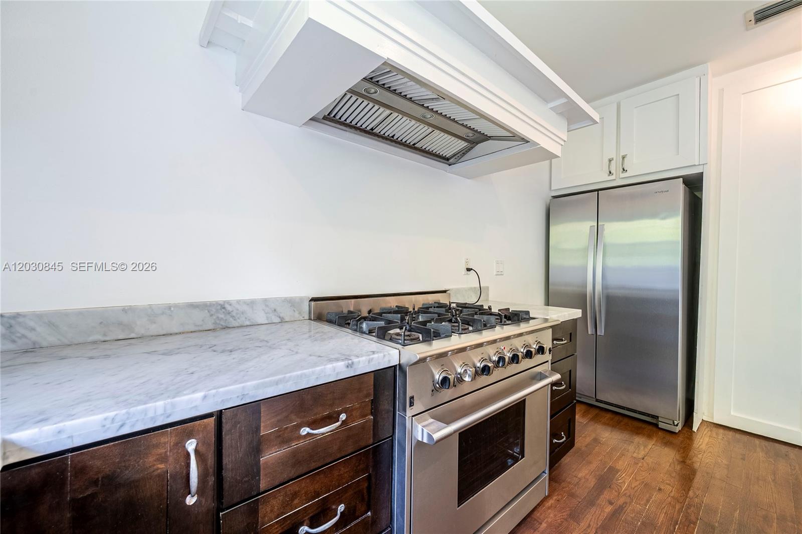 8942 Carlyle Ave Surfside, FL 33154