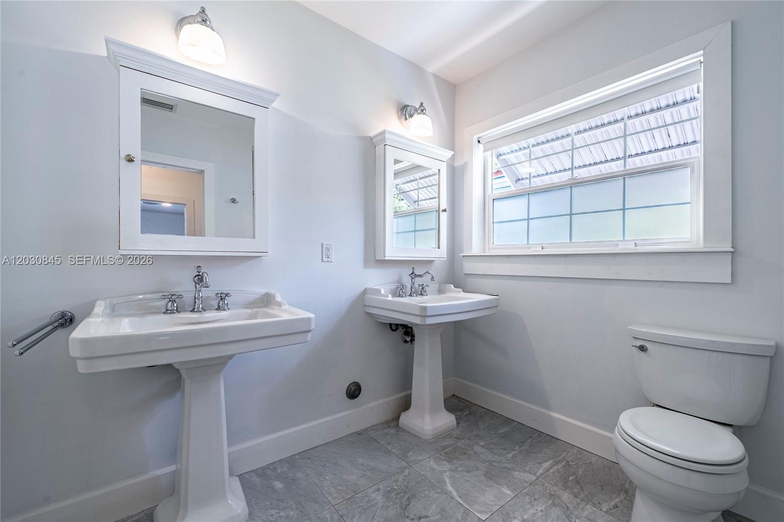 8942 Carlyle Ave Surfside, FL 33154