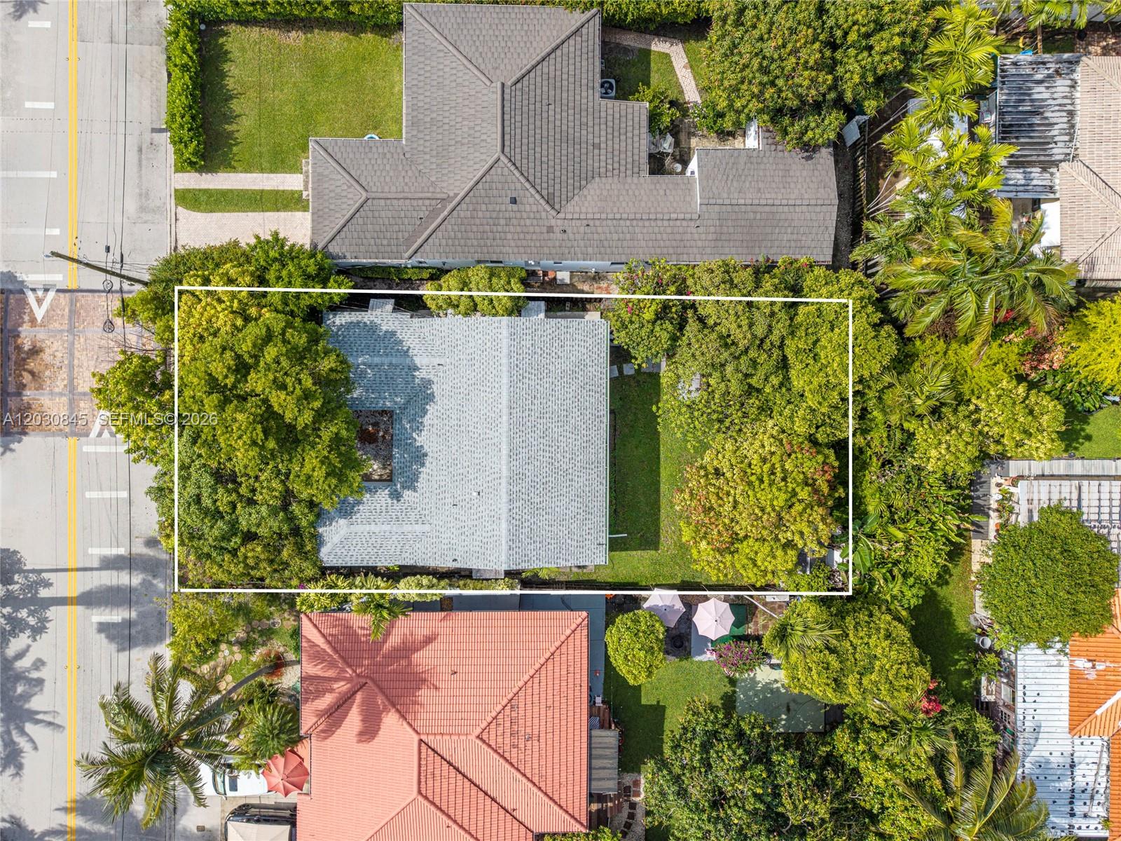 8942 Carlyle Ave Surfside, FL 33154