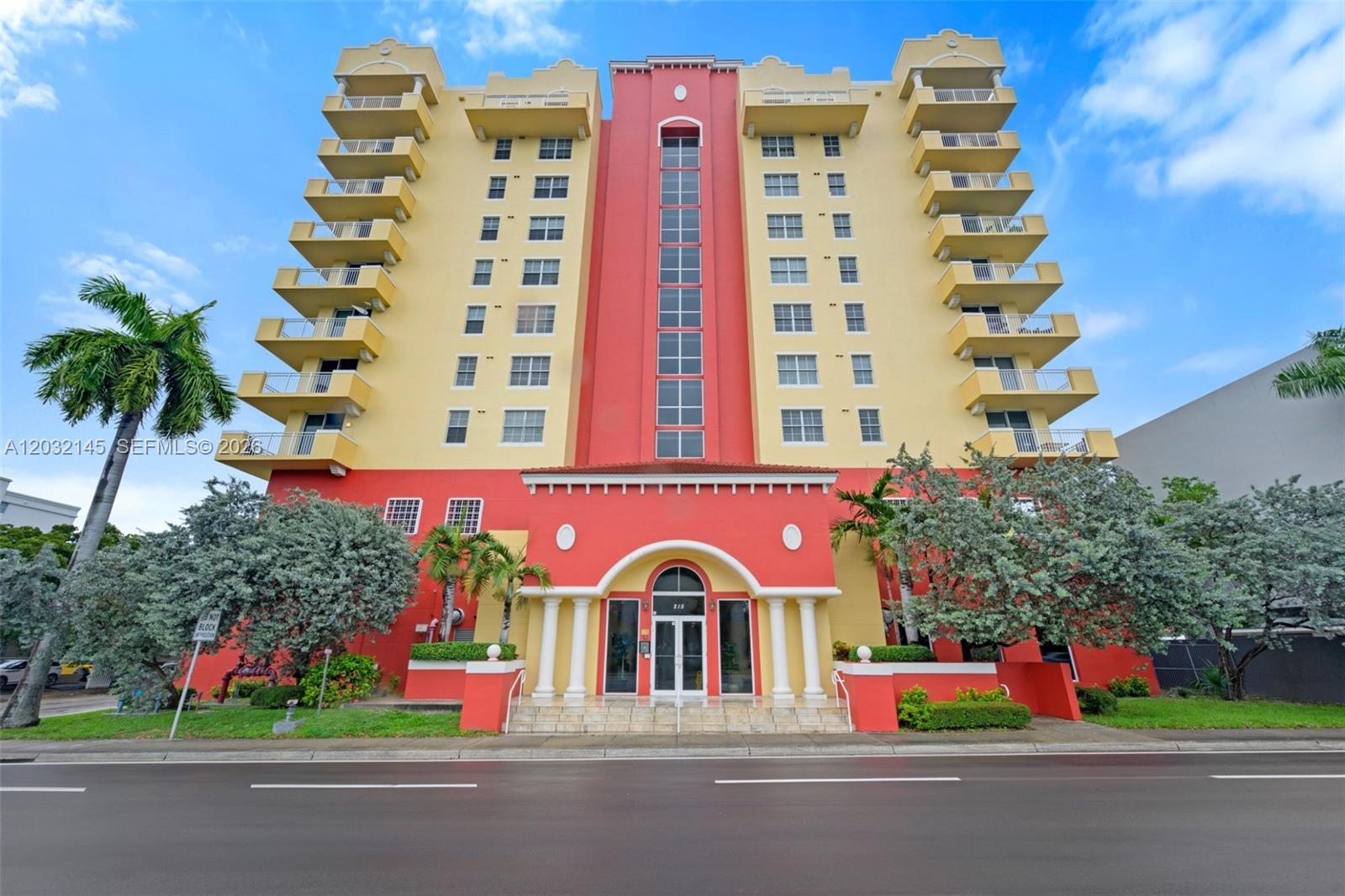 215 SW 42nd Ave #708