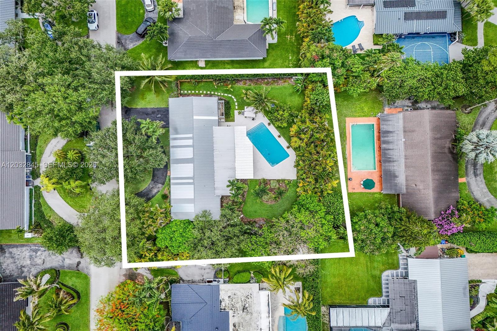 7345 SW 122nd St Pinecrest, FL 33156