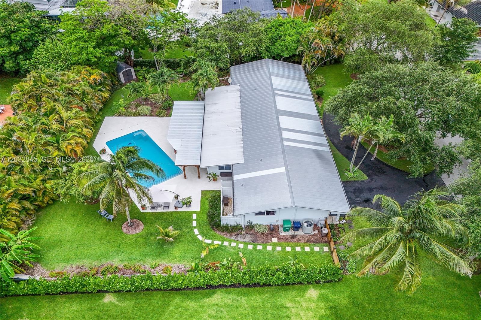 7345 SW 122nd St Pinecrest, FL 33156