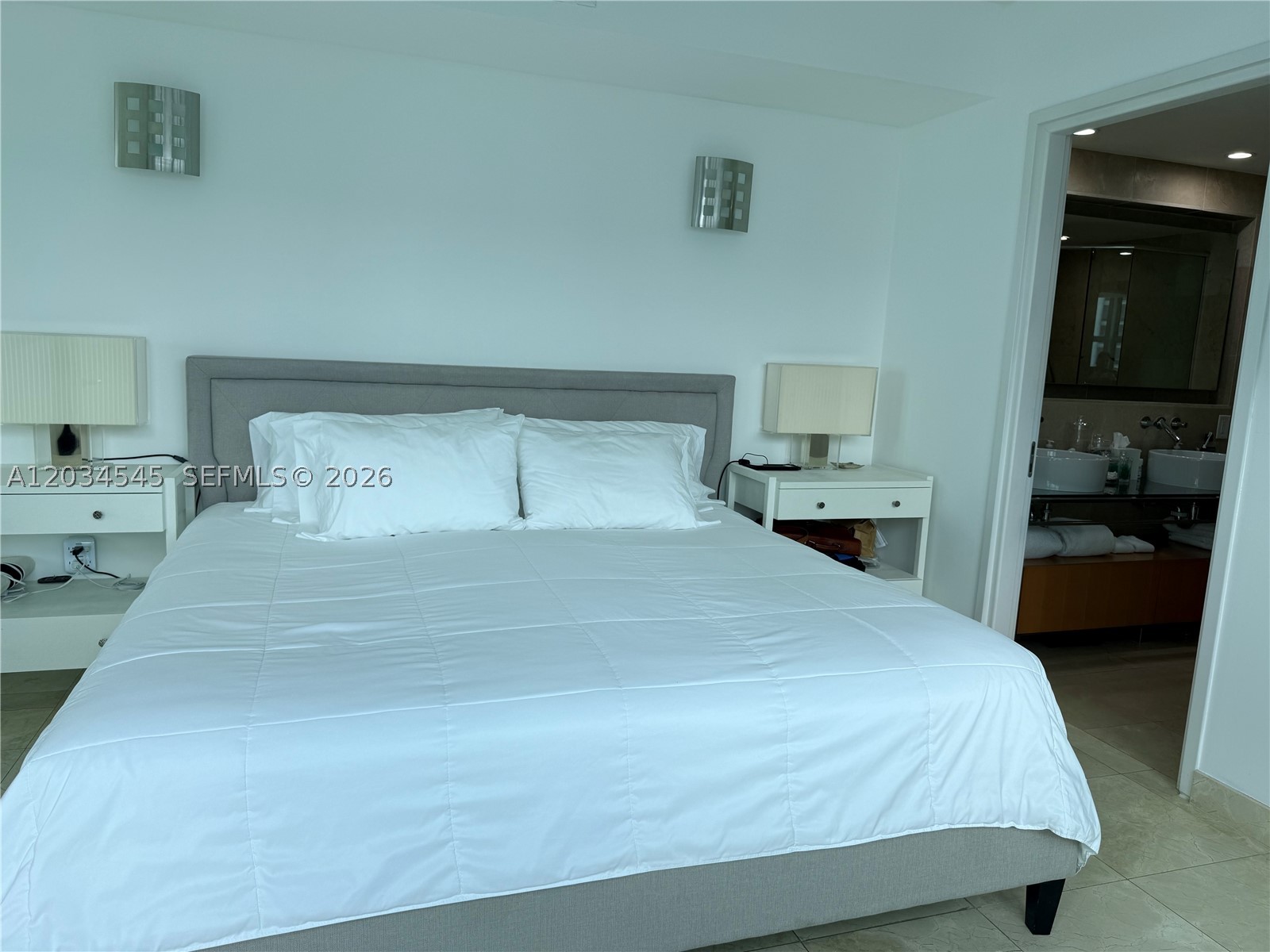 6000 Indian Crk Dr #10A Miami Beach, FL 33140