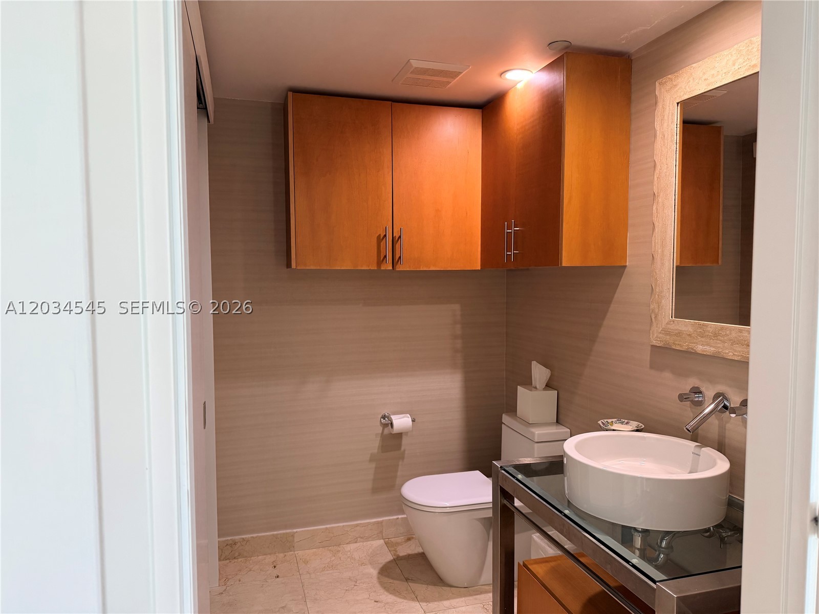 6000 Indian Crk Dr #10A Miami Beach, FL 33140