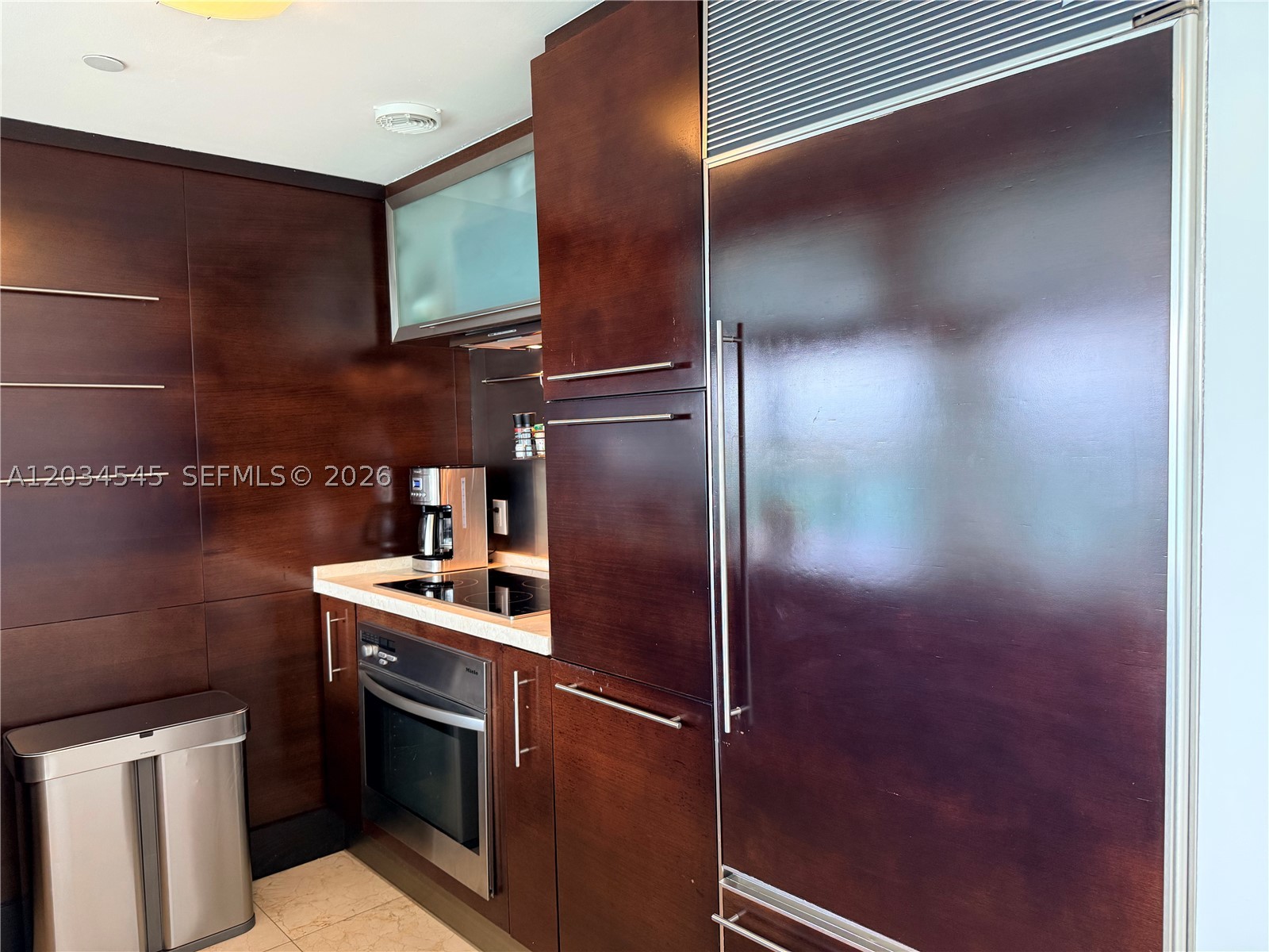 6000 Indian Crk Dr #10A Miami Beach, FL 33140