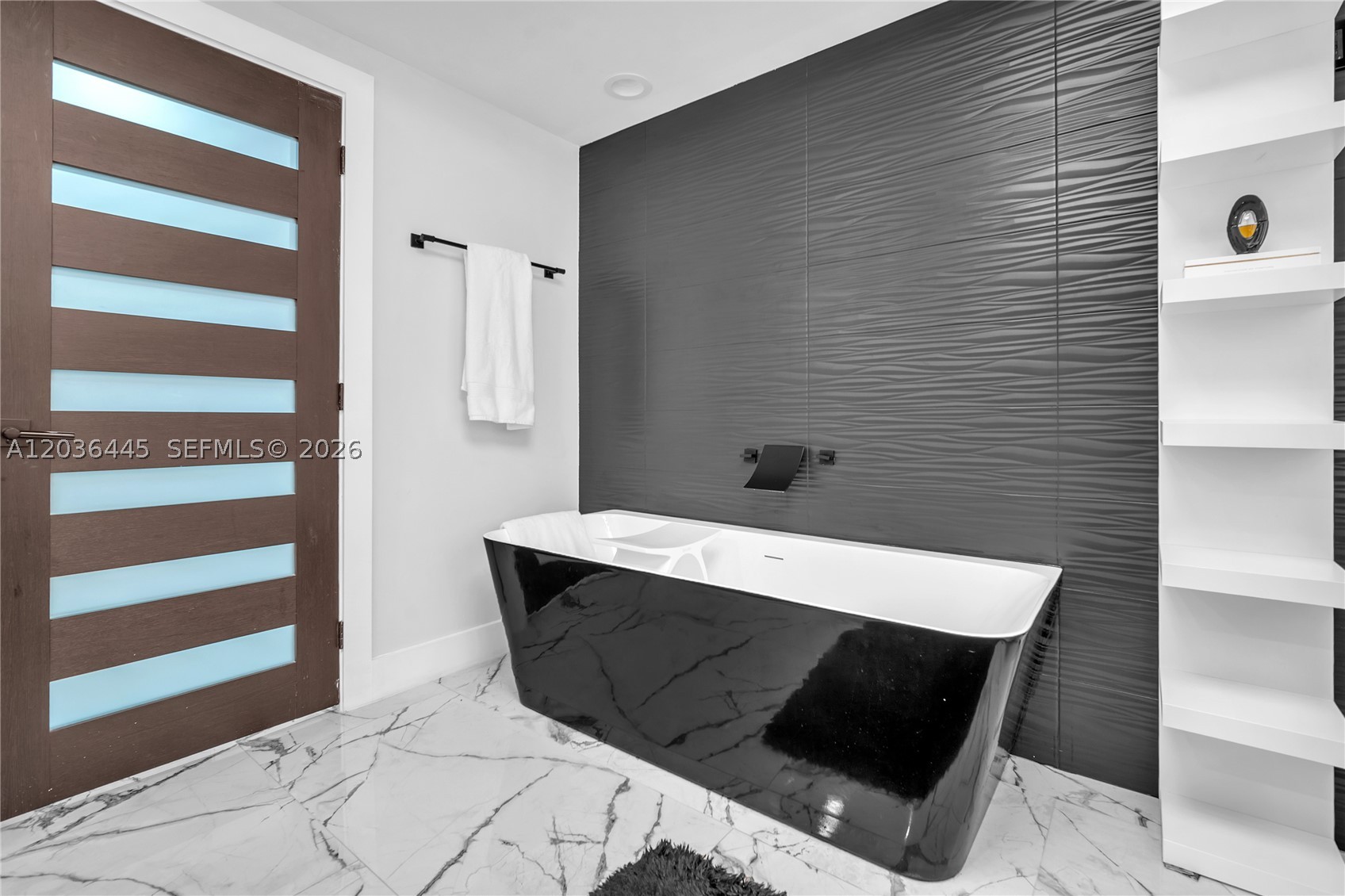 333 Las Olas Way #1207 Fort Lauderdale, FL 33301