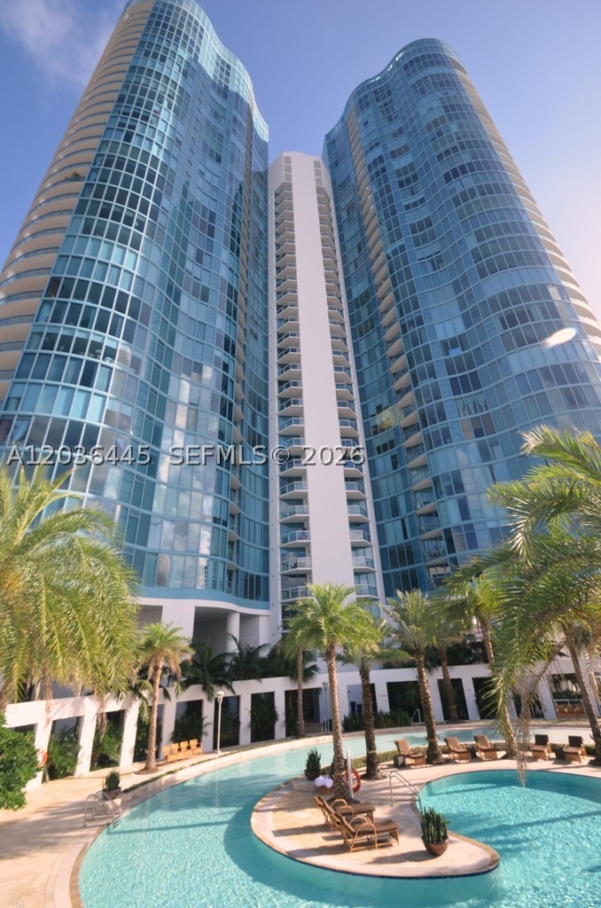 333 Las Olas Way #1207 Fort Lauderdale, FL 33301