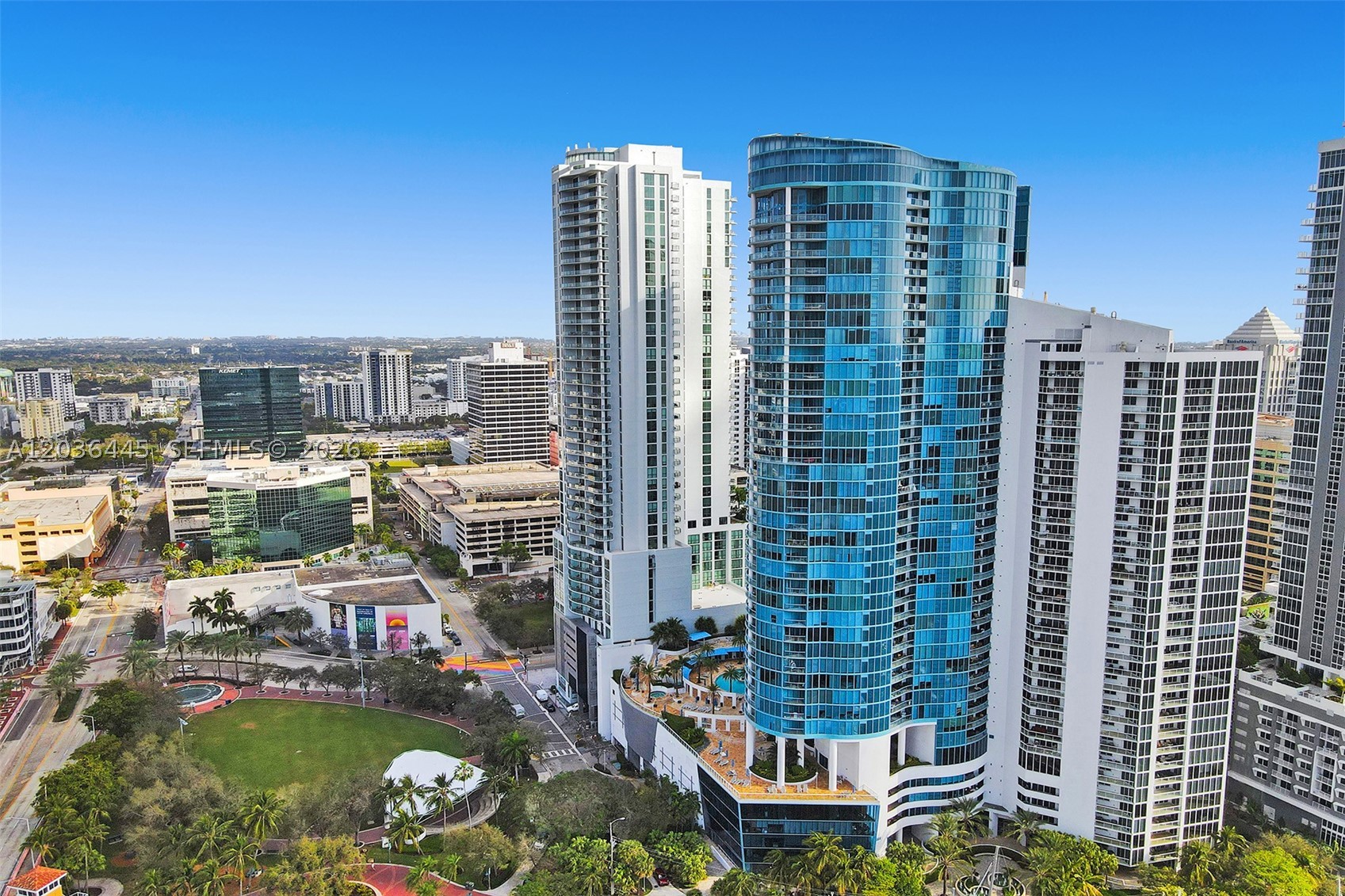 333 Las Olas Way #1207 Fort Lauderdale, FL 33301