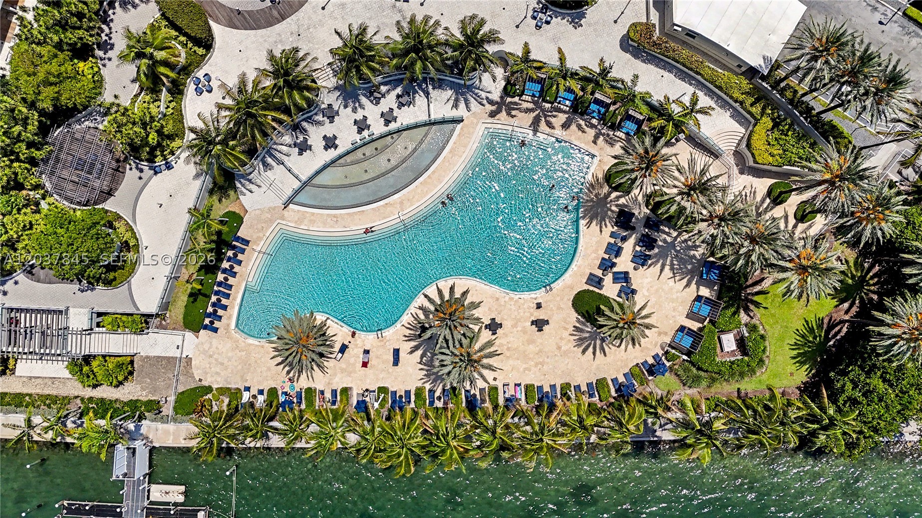 image Flamingo South Beach17