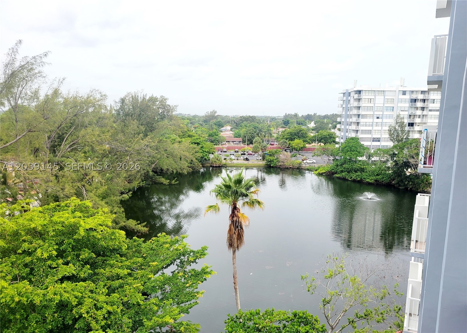 1300 NE Miami Gdns Dr #720E
