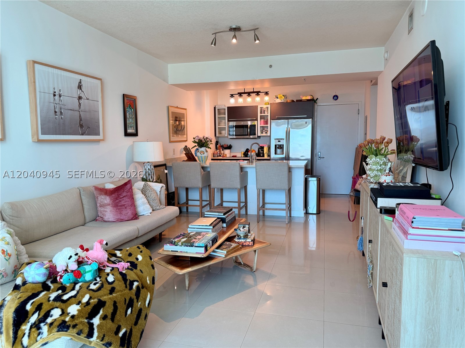image Gallery Art Condos2