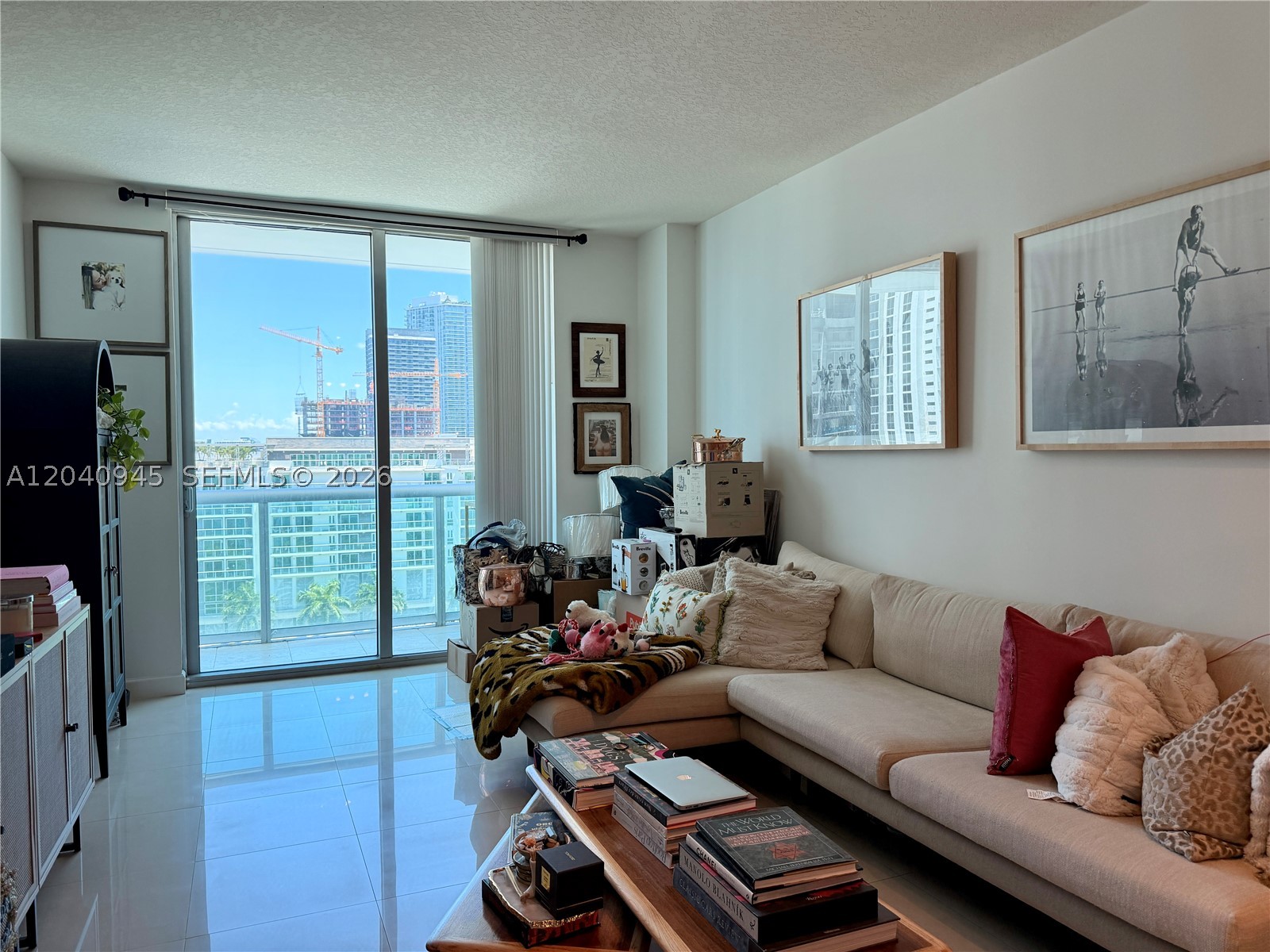 image Gallery Art Condos5