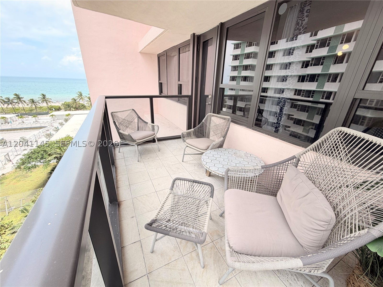5225 Collins Ave #914 Miami Beach, FL 33140