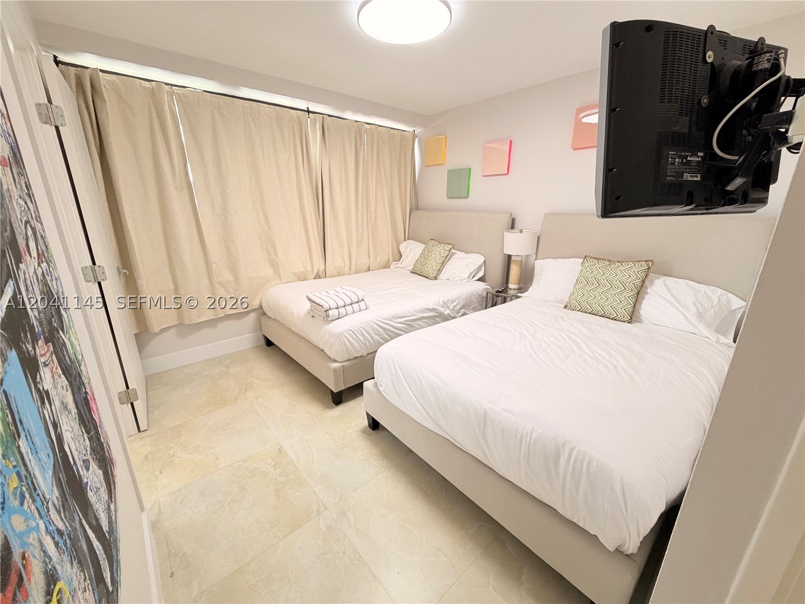 5225 Collins Ave #914 Miami Beach, FL 33140