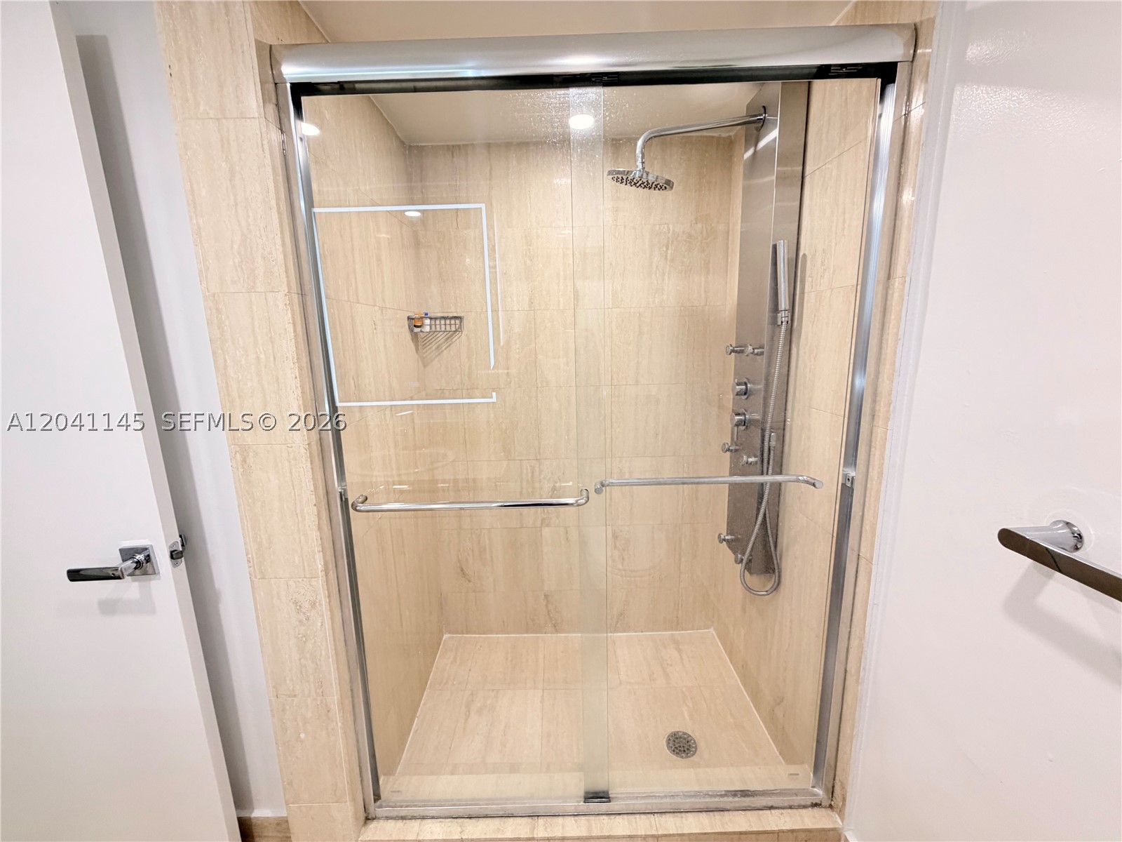 5225 Collins Ave #914 Miami Beach, FL 33140