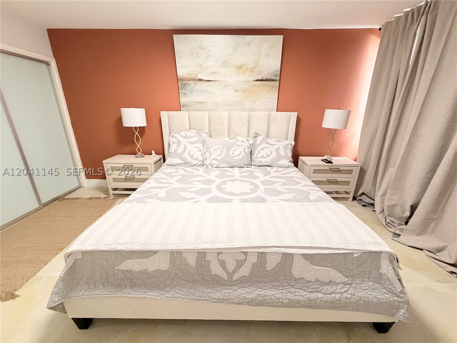 5225 Collins Ave #914 Miami Beach, FL 33140