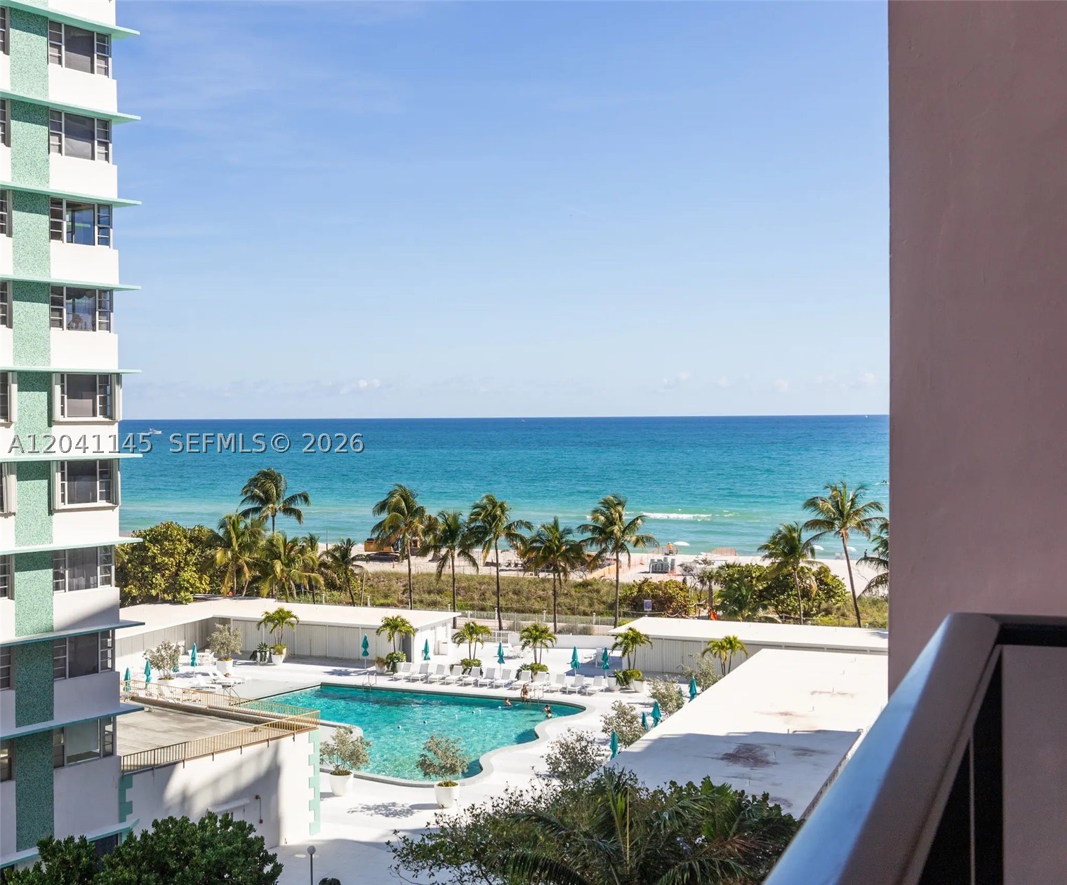 5225 Collins Ave #914 Miami Beach, FL 33140