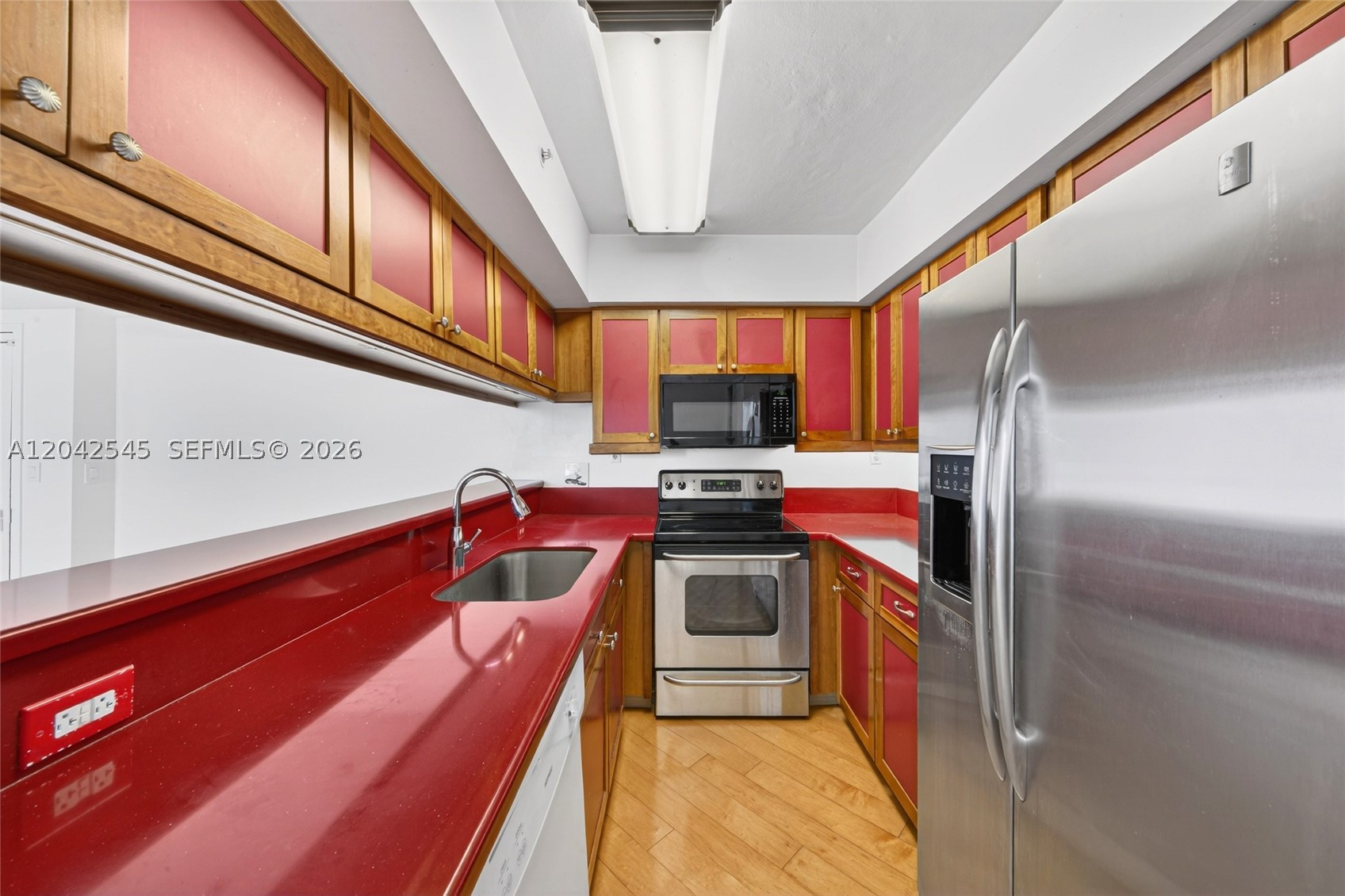 Undisclosed Address Miami Beach, FL 33139