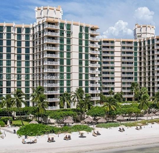 image Towers of Key Biscayne9