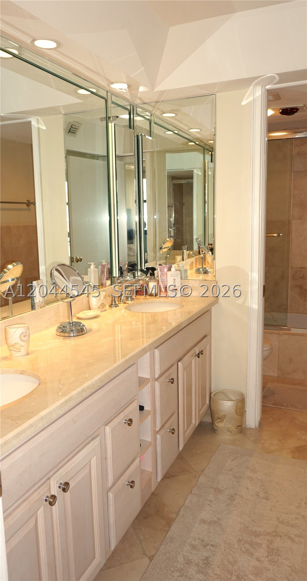 image Towers of Key Biscayne33