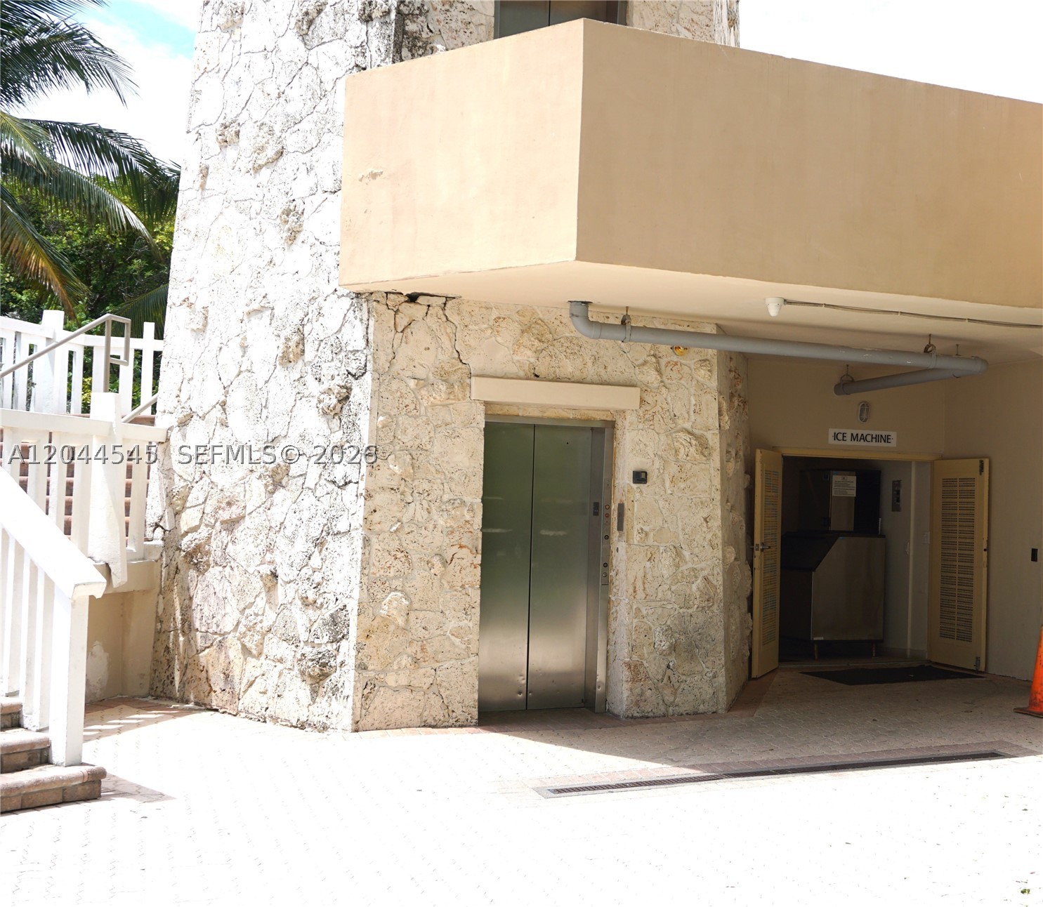 image Towers of Key Biscayne62