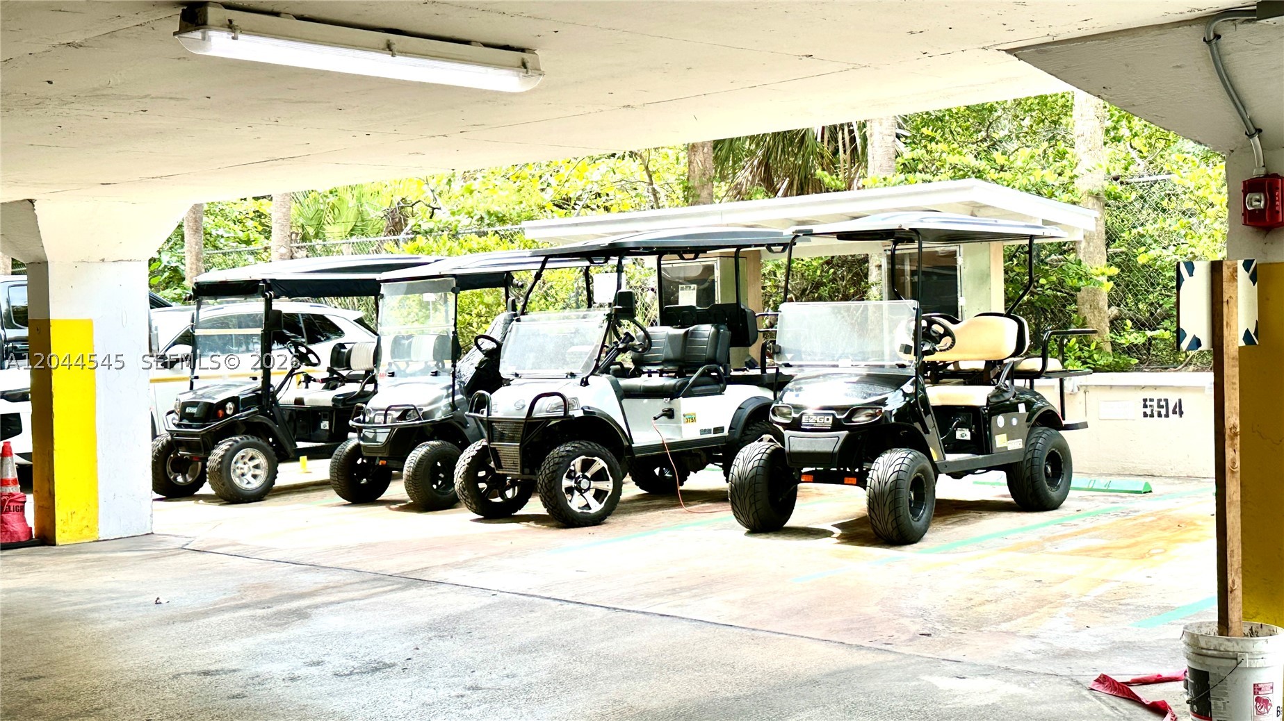 image Towers of Key Biscayne92