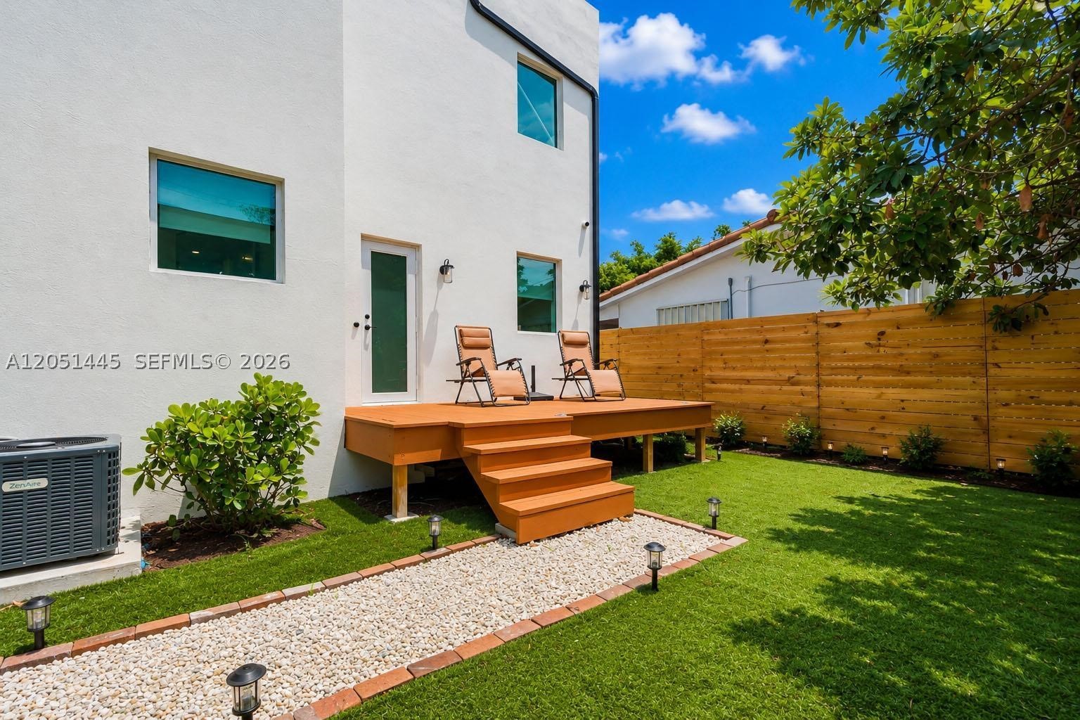 1636 SW 9th St Miami, FL 33135