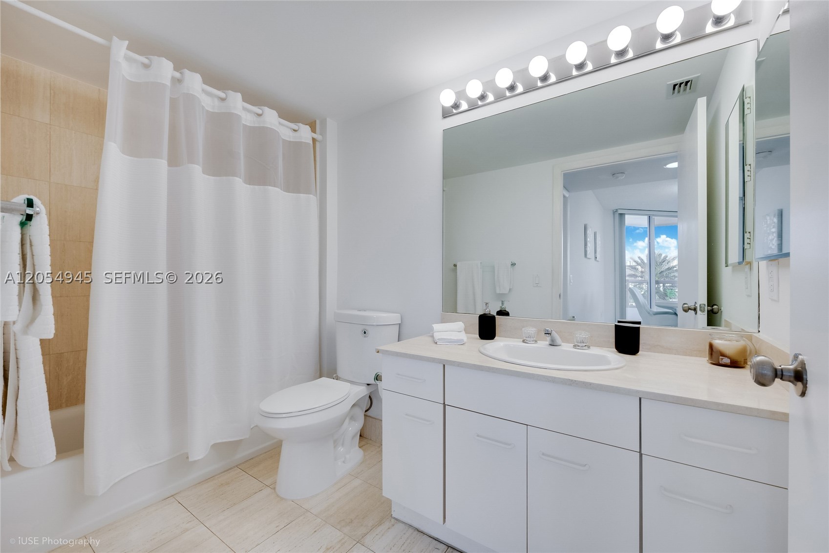 21205 Yacht Clb Dr #701 Aventura, FL 33180