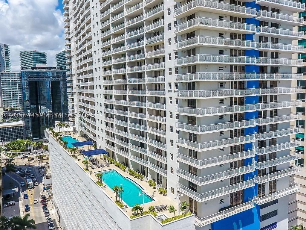 image The Club at Brickell Bay1