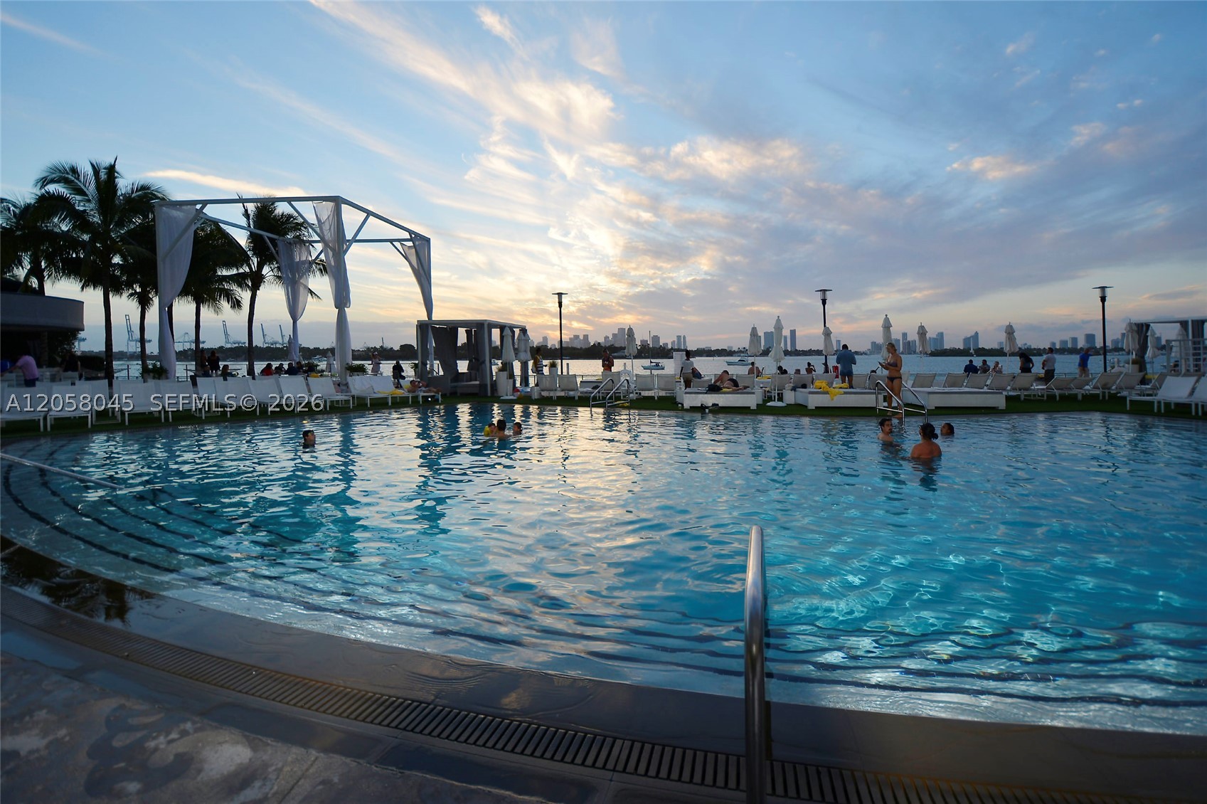 image Mondrian South Beach6