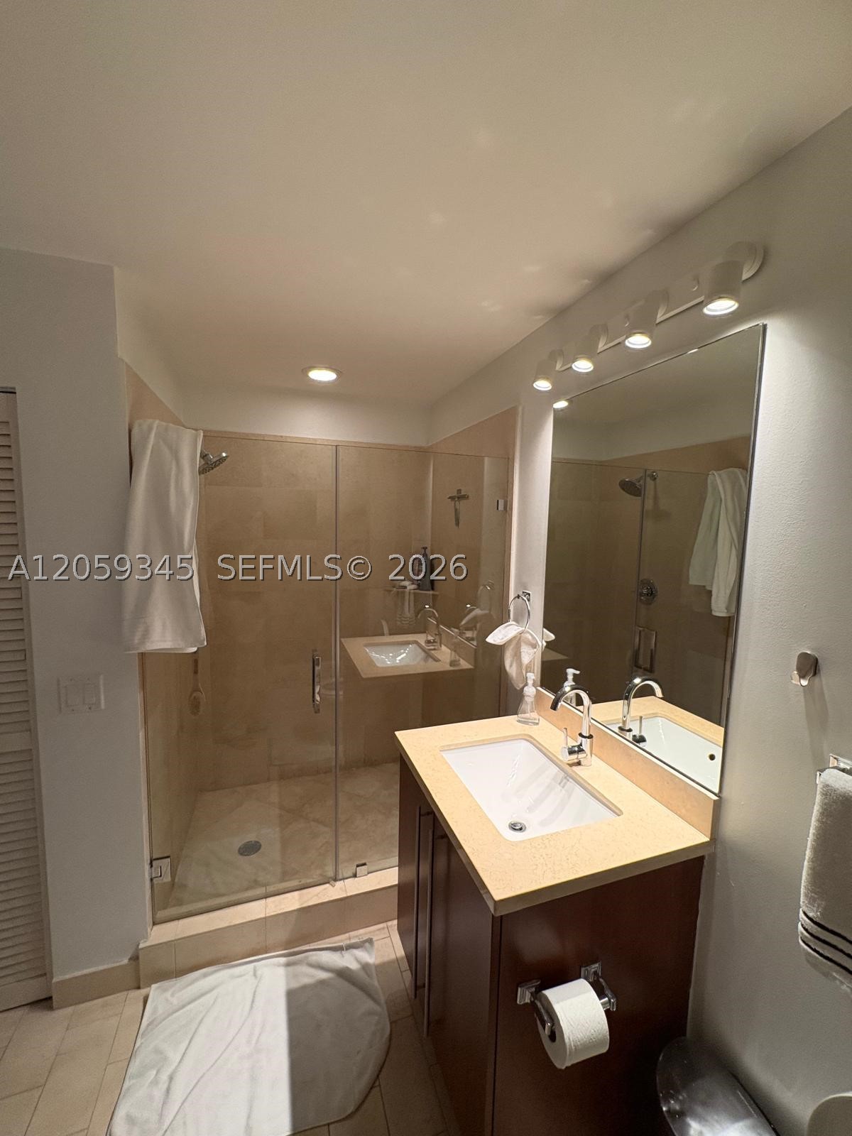 image Axis on Brickell North9