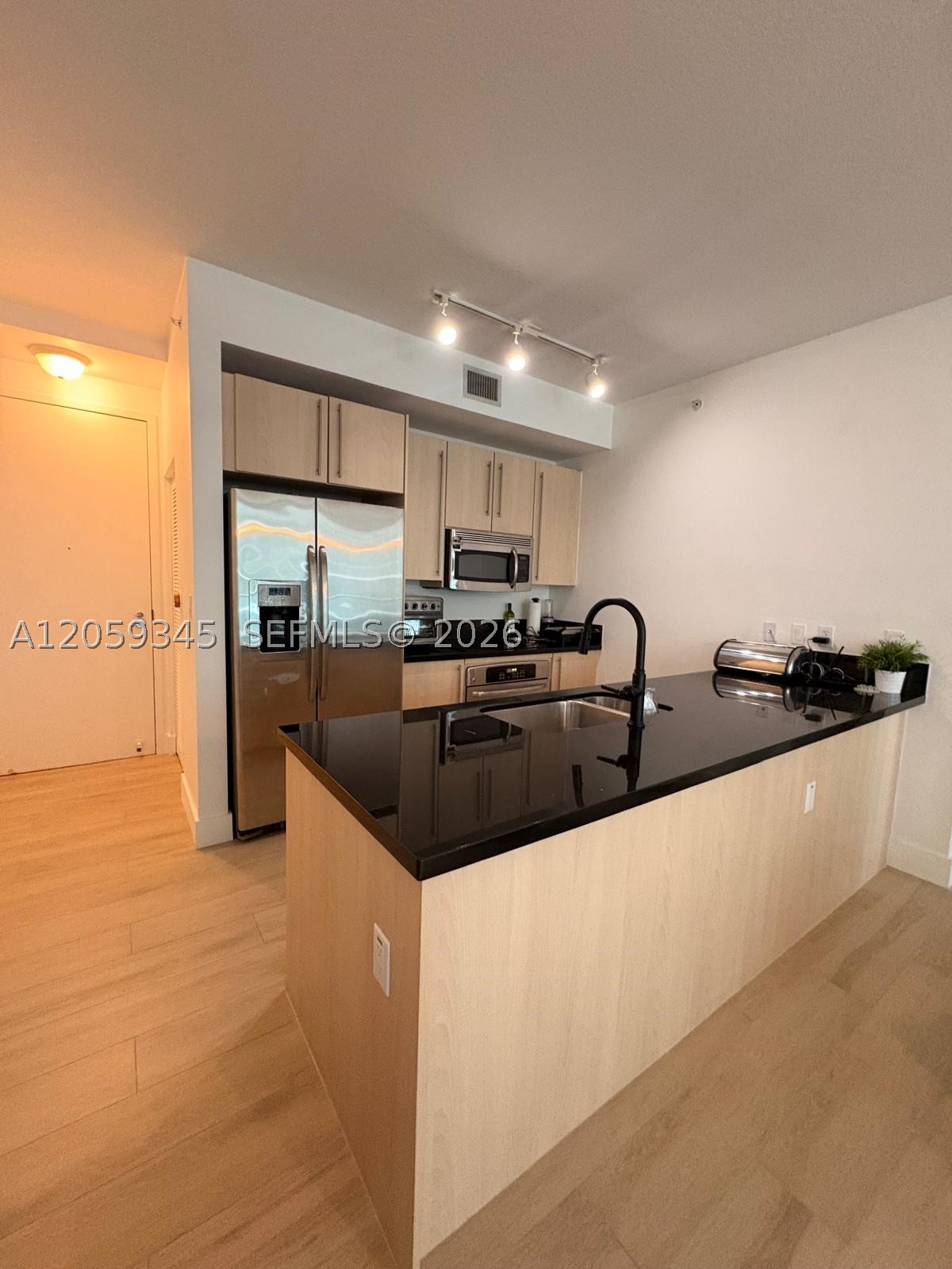 image Axis on Brickell North3