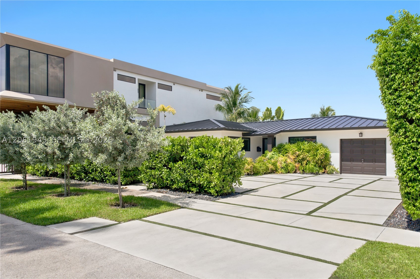 12906 Cherry Rd North Miami, FL 33181