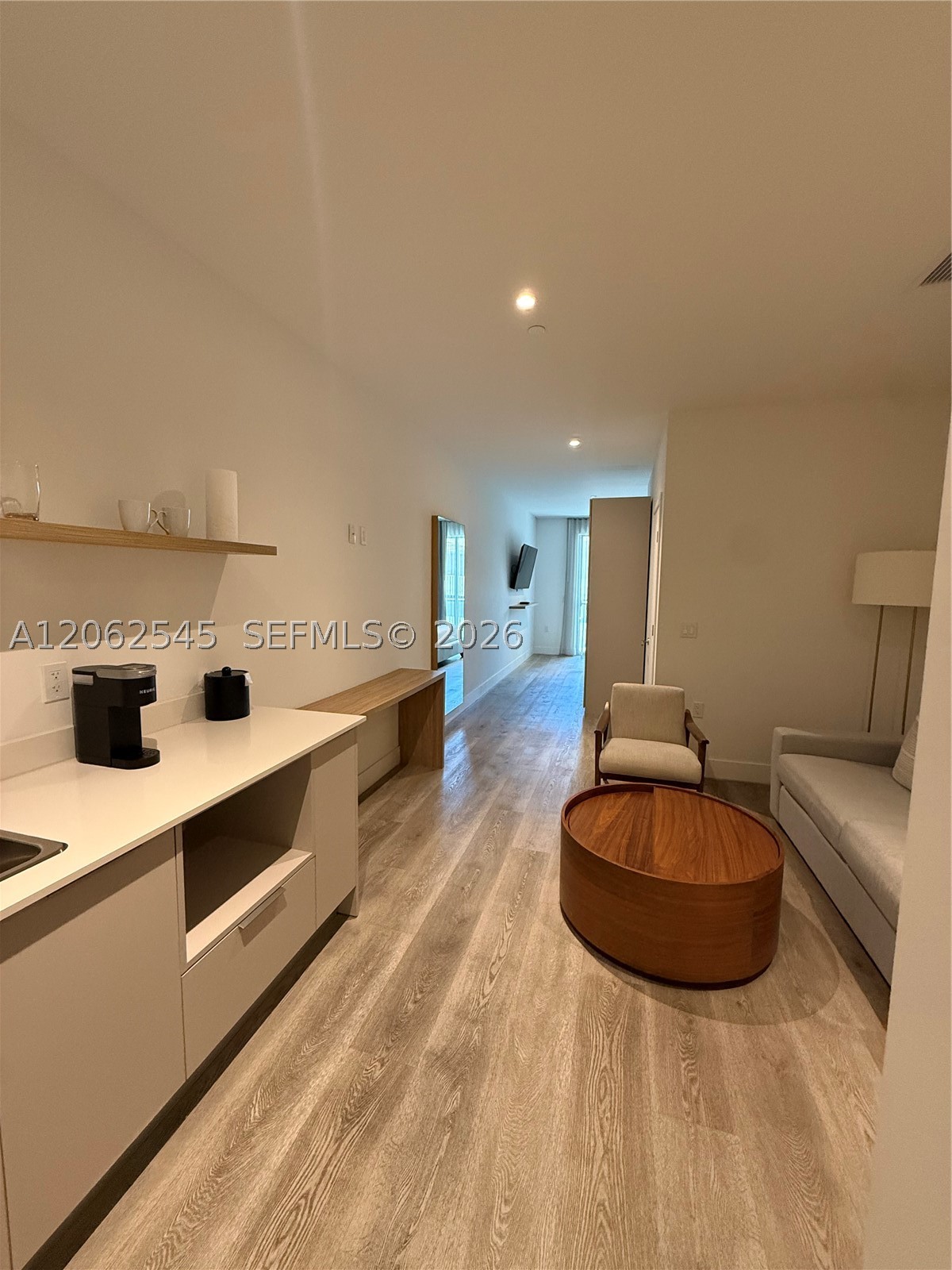 image Smart Brickell III0