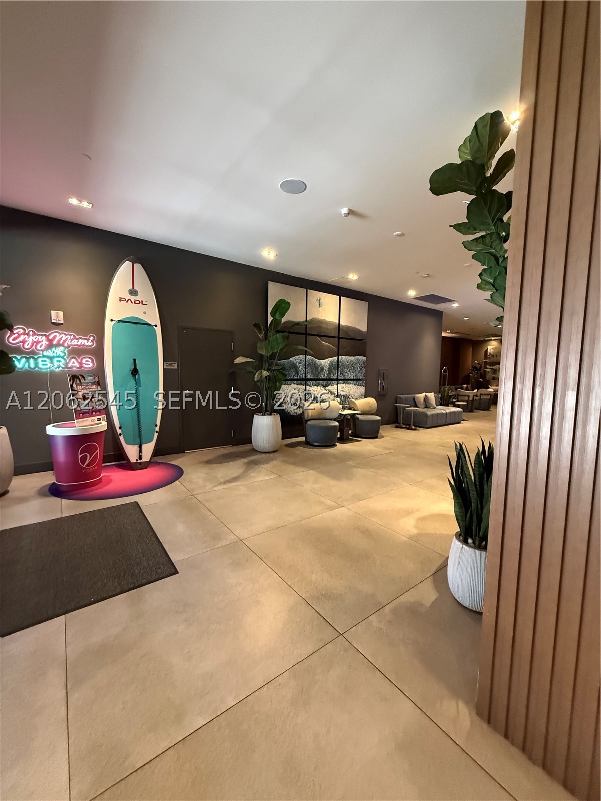 image Smart Brickell III12