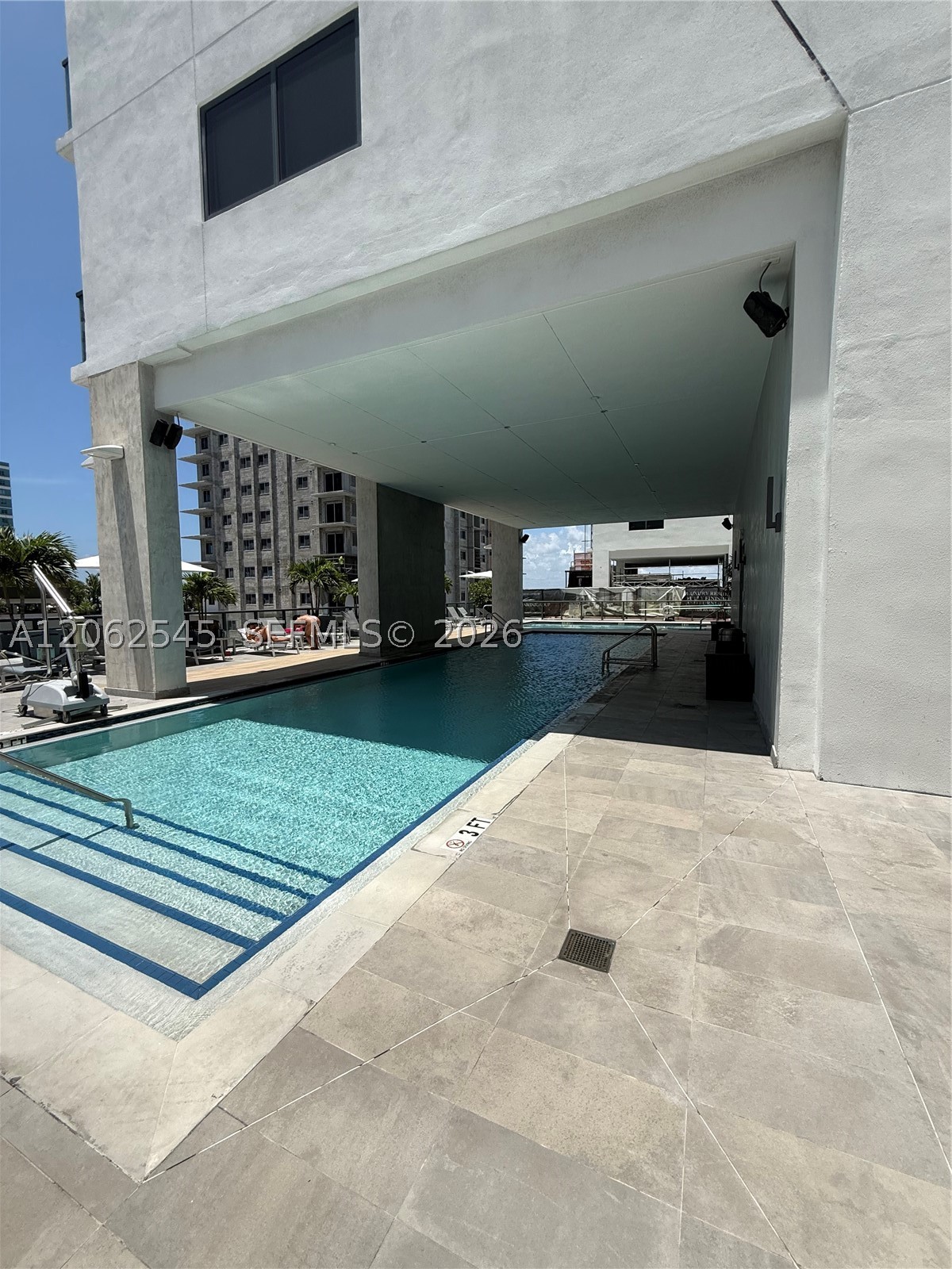 image Smart Brickell III16
