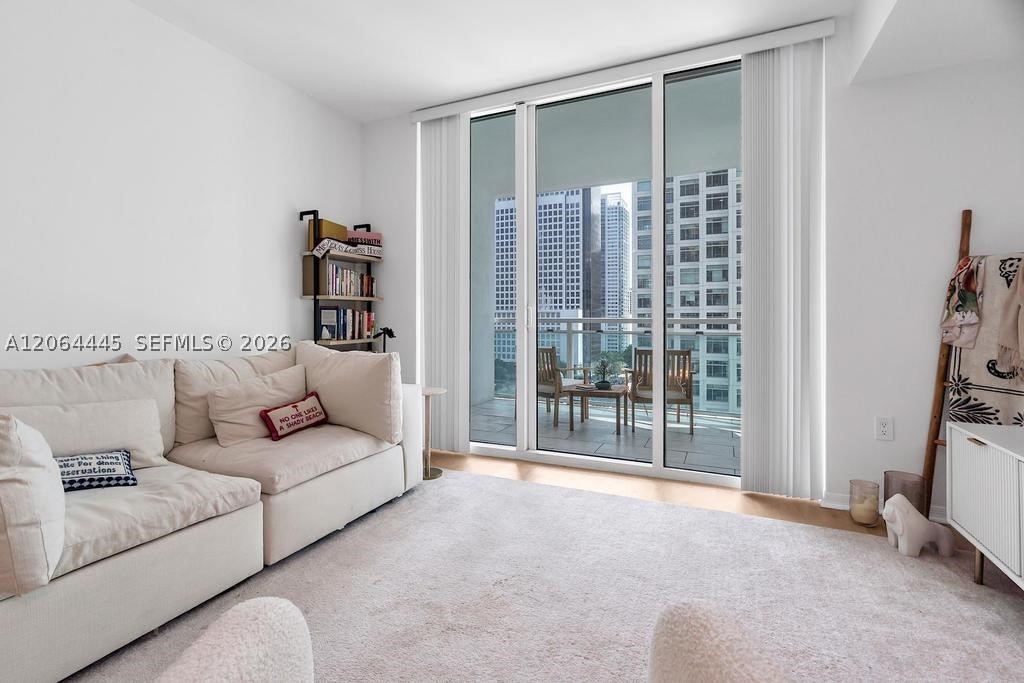 image The Plaza on Brickell West4
