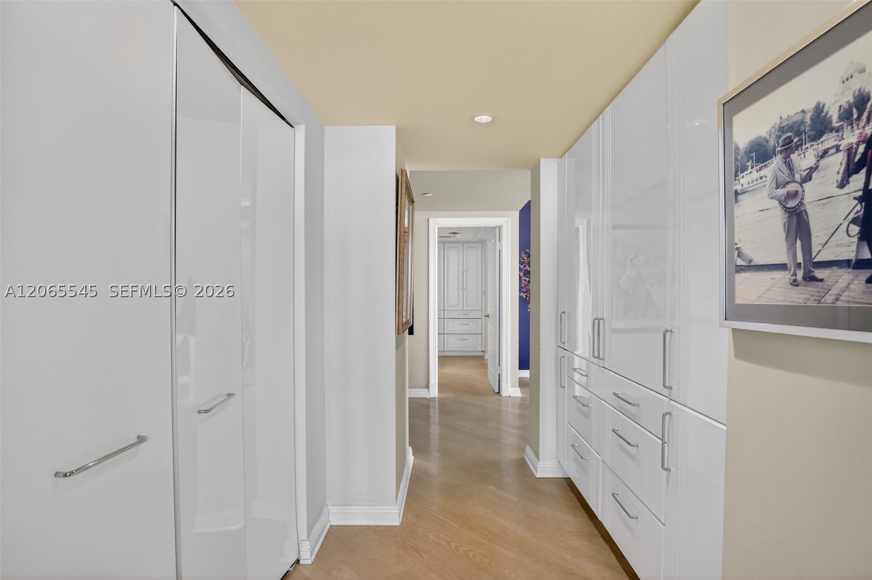 image Hamptons West24