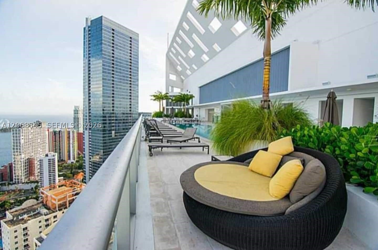 image Brickell House37