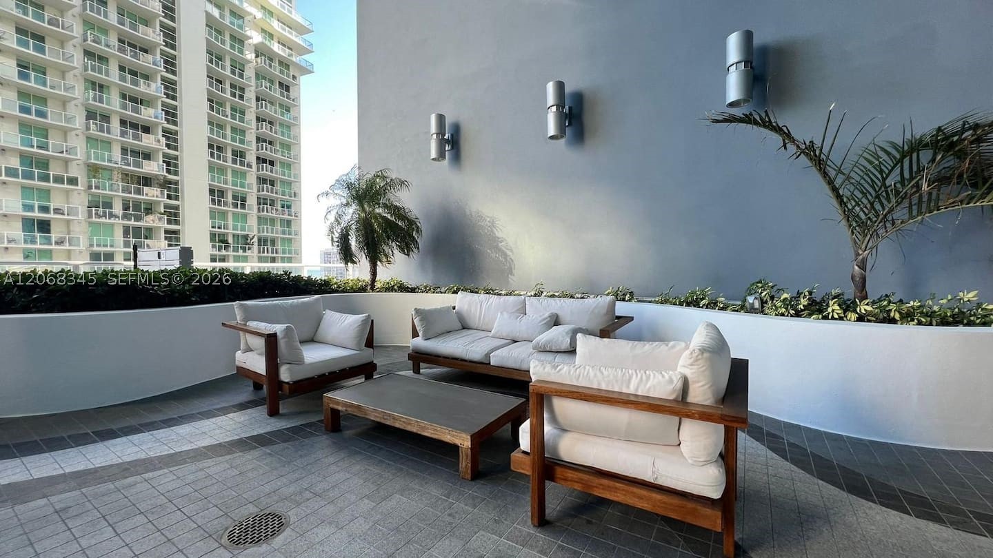 image Brickell House45