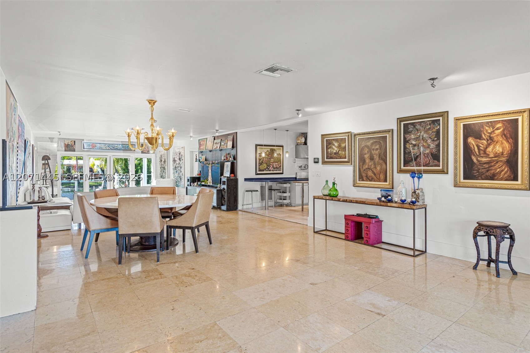 7970 Hawthorne Ave Miami Beach, FL 33141